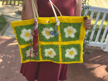 Load image into Gallery viewer, Flower Power Crochet Bag