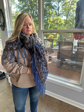 Load image into Gallery viewer, Shawl / Scarf