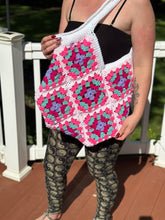 Load image into Gallery viewer, Granny Square Tote Bags
