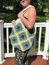 Load image into Gallery viewer, Granny Square Tote Bags
