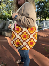 Load image into Gallery viewer, Granny Square Tote Bags
