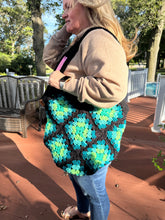 Load image into Gallery viewer, Granny Square Tote Bags

